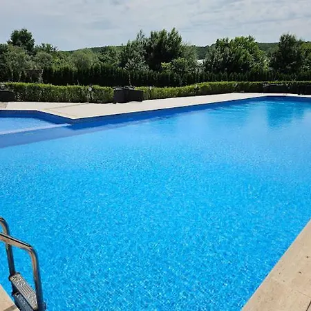 Azur 74 Apartament Shkorpilovtsi